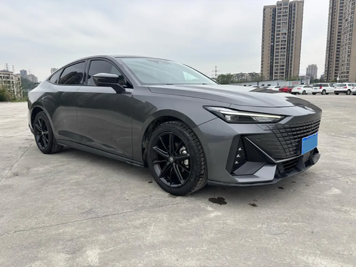 2023 ChangAn UNI-V 1.5T 188HP L4 7DCT,autocango,china used car exporter,china ev exporter,chinese used car exporter,chinese used ev exporter