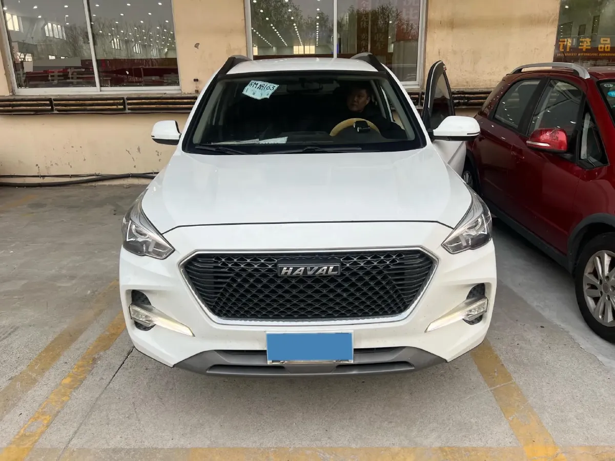 2019 Haval M6 1.5T 150HP L4 7DCT,autocango,china used car exporter,china ev exporter,chinese used car exporter,chinese used ev exporter
