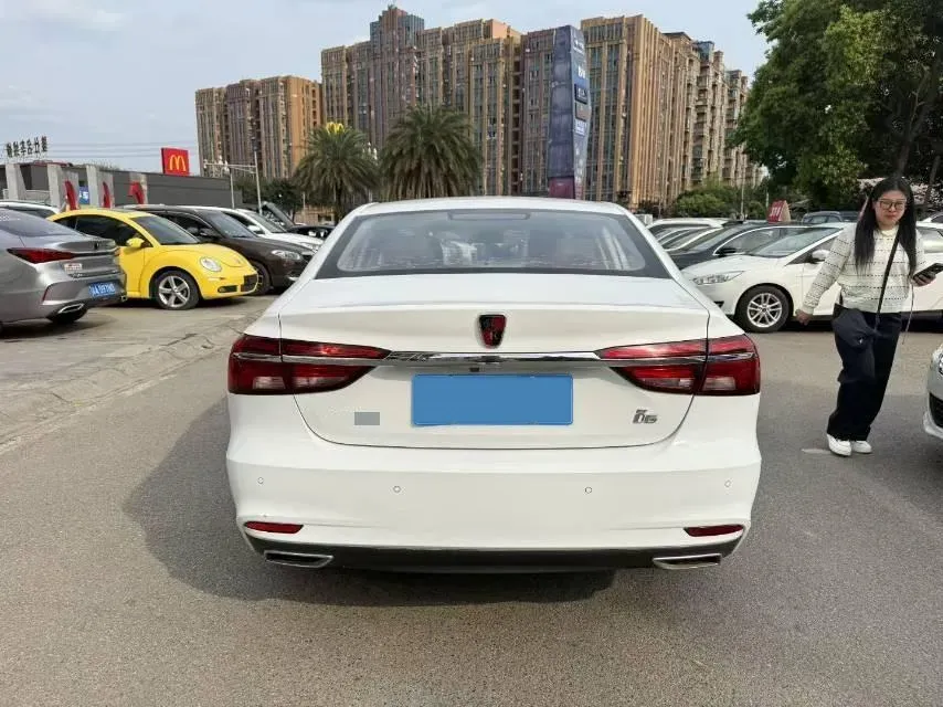 2020 Roewe i6 1.6L 125HP L4 CVT,autocango,china used car exporter,china ev exporter,chinese used car exporter,chinese used ev exporter
