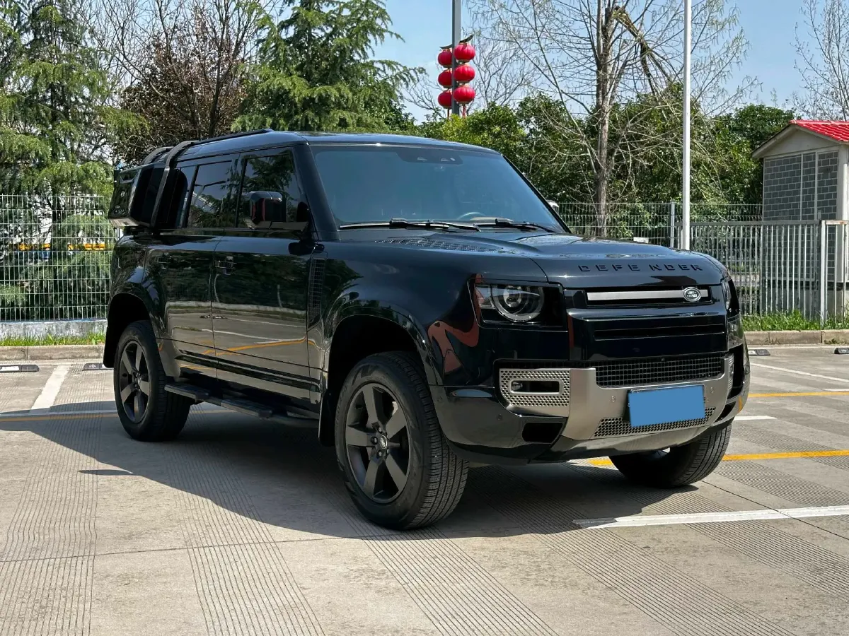 2024 Land Rover Defender 3.0T 400HP L6 8AT,autocango,china used car exporter,china ev exporter,chinese used car exporter,chinese used ev exporter