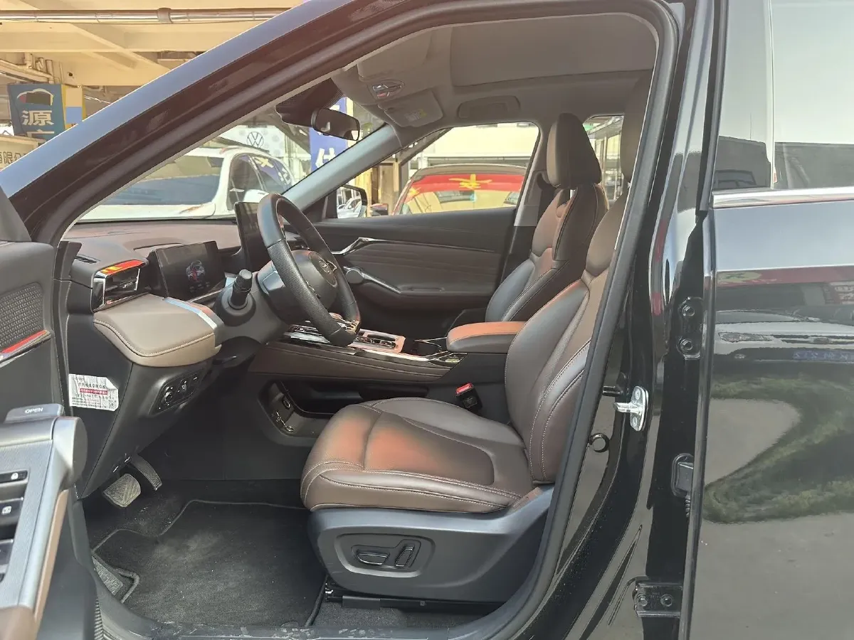 2024 GAC Trumpchi GS4 1.5T 177HP L4 7DCT,autocango,china used car exporter,china ev exporter,chinese used car exporter,chinese used ev exporter