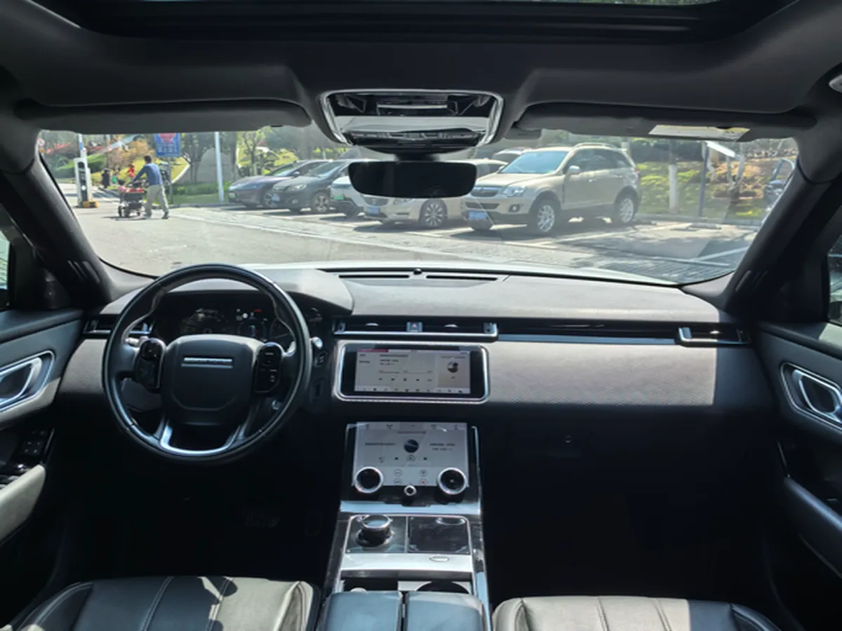 2019 Land Rover Range Rover Velar 2.0T 250HP L4 8AT,autocango,china used car exporter,china ev exporter,chinese used car exporter,chinese used ev exporter