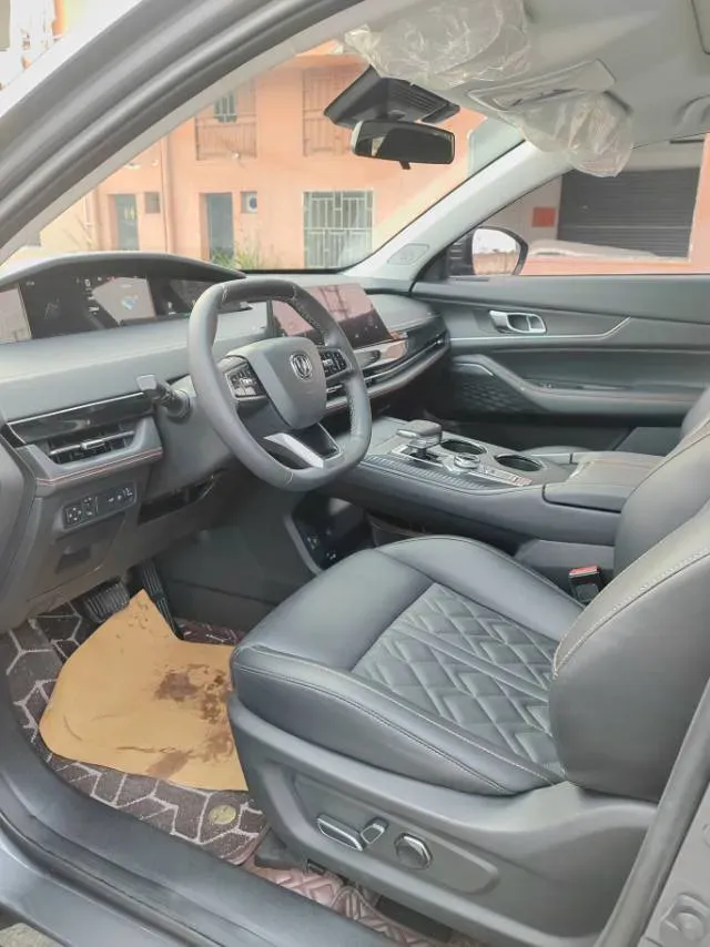 2021 ChangAn UNI-K 2.0T 233HP L4 8AT,autocango,china used car exporter,china ev exporter,chinese used car exporter,chinese used ev exporter