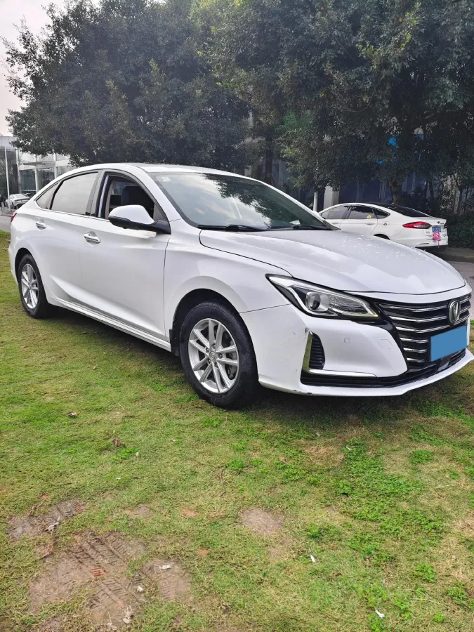 2020 ChangAn Raeton CC 1.5T 156HP L4 6AT,autocango,china used car exporter,china ev exporter,chinese used car exporter,chinese used ev exporter