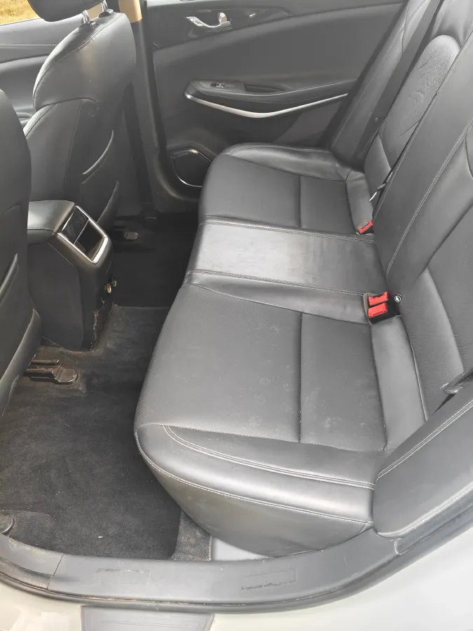 2020 ChangAn Raeton CC 1.5T 156HP L4 6AT,autocango,china used car exporter,china ev exporter,chinese used car exporter,chinese used ev exporter