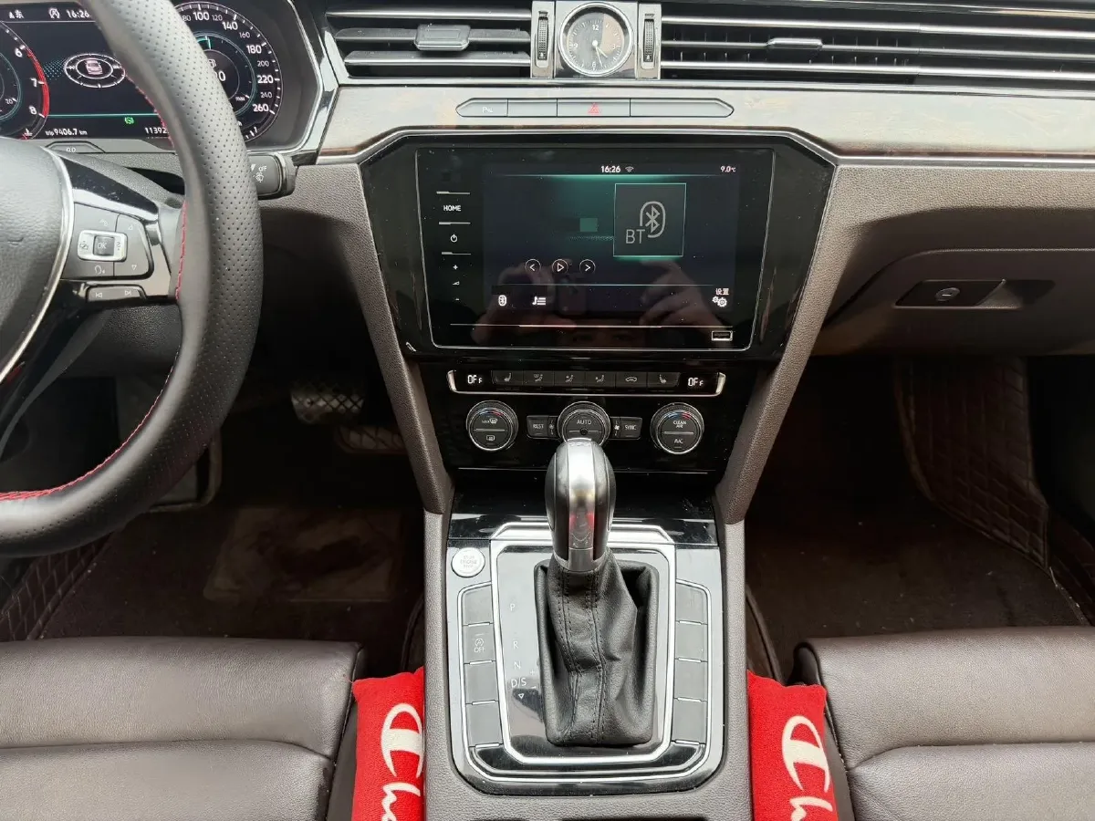 2018 Volkswagen Magotan 1.8T 180HP L4 7DCT,autocango,china used car exporter,china ev exporter,chinese used car exporter,chinese used ev exporter