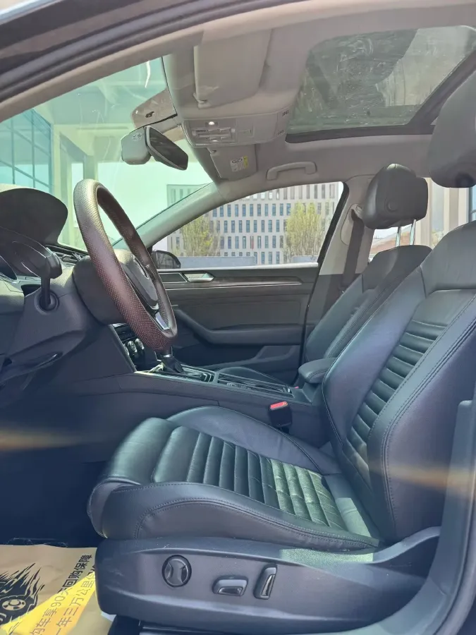 2019 Volkswagen Magotan 2.0T 186HP L4 7DCT,autocango,china used car exporter,china ev exporter,chinese used car exporter,chinese used ev exporter