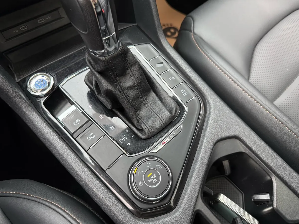 2022 Volkswagen Tharu 2.0T 186HP L4 7DCT,autocango,china used car exporter,china ev exporter,chinese used car exporter,chinese used ev exporter