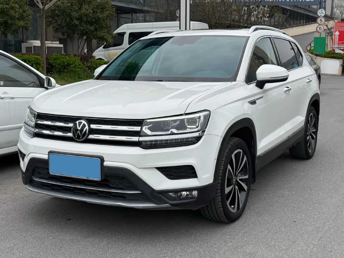 2022 Volkswagen Tharu 2.0T 186HP L4 7DCT,autocango,china used car exporter,china ev exporter,chinese used car exporter,chinese used ev exporter