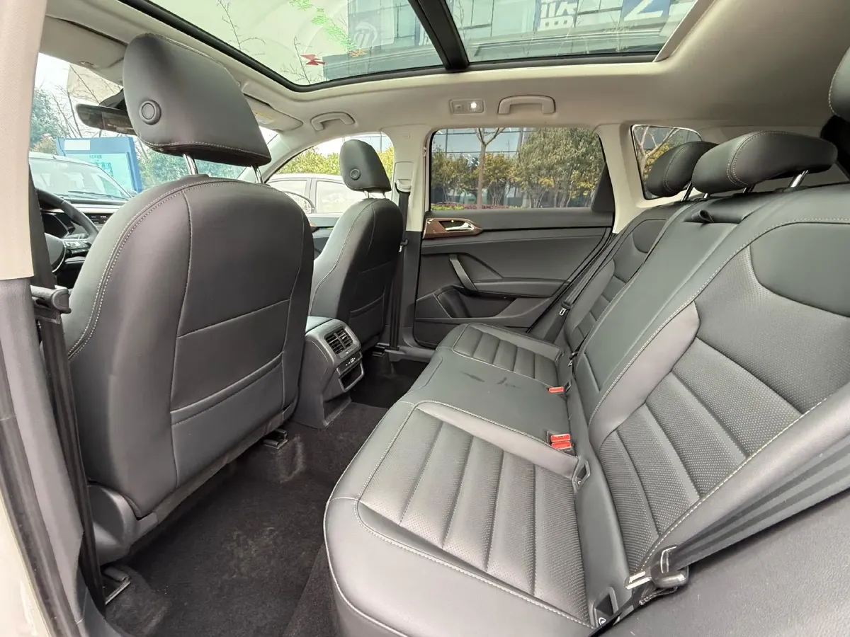 2022 Volkswagen Tharu 2.0T 186HP L4 7DCT,autocango,china used car exporter,china ev exporter,chinese used car exporter,chinese used ev exporter