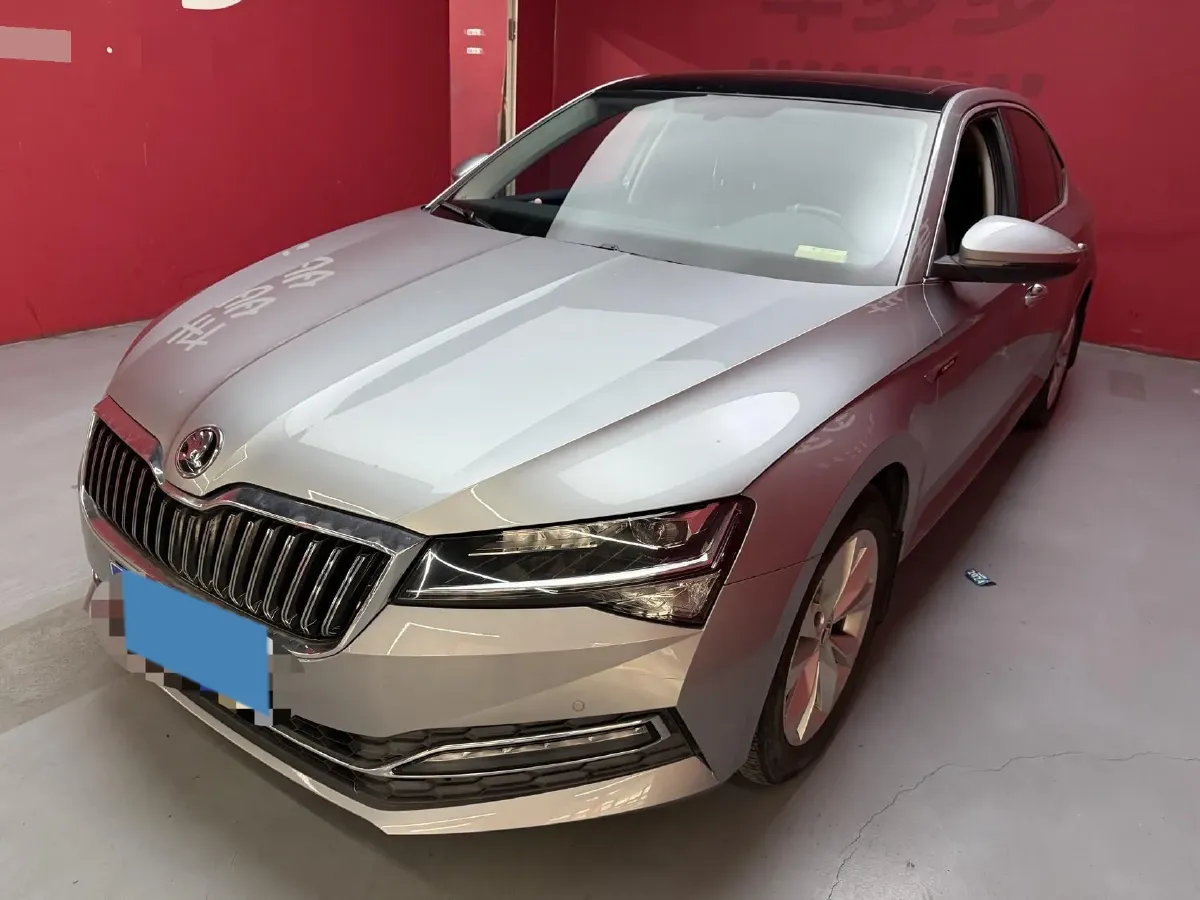 2019 Skoda Superb 1.4T 150HP L4 7DCT,autocango,china used car exporter,china ev exporter,chinese used car exporter,chinese used ev exporter