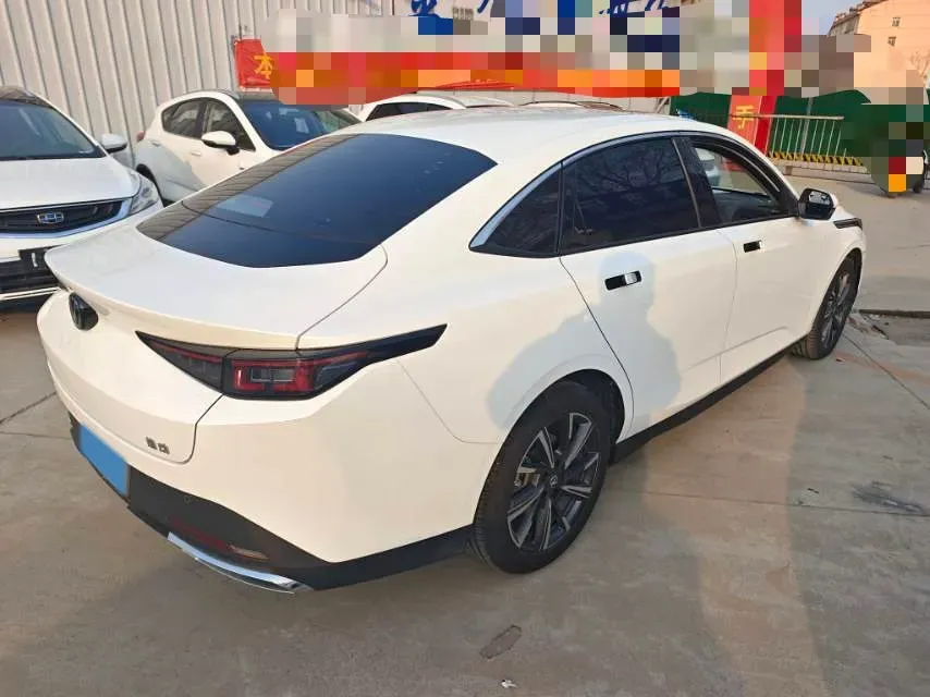 2024 ChangAn Eado 1.5T 170HP L4 7DCT,autocango,china used car exporter,china ev exporter,chinese used car exporter,chinese used ev exporter