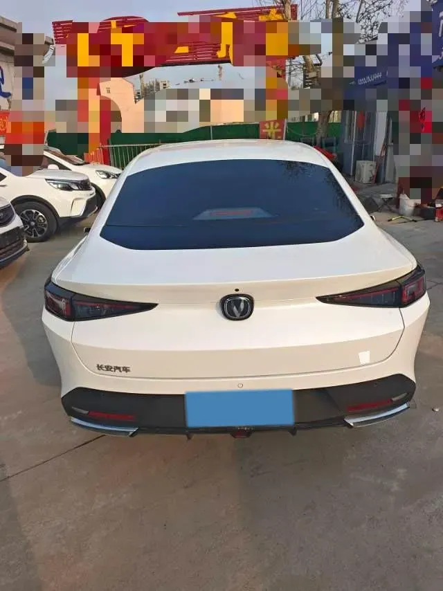 2024 ChangAn Eado 1.5T 170HP L4 7DCT,autocango,china used car exporter,china ev exporter,chinese used car exporter,chinese used ev exporter