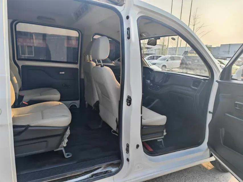 2022 JinBei Little Sea Lion X30 1.5L 102HP L4 5MT,autocango,china used car exporter,china ev exporter,chinese used car exporter,chinese used ev exporter