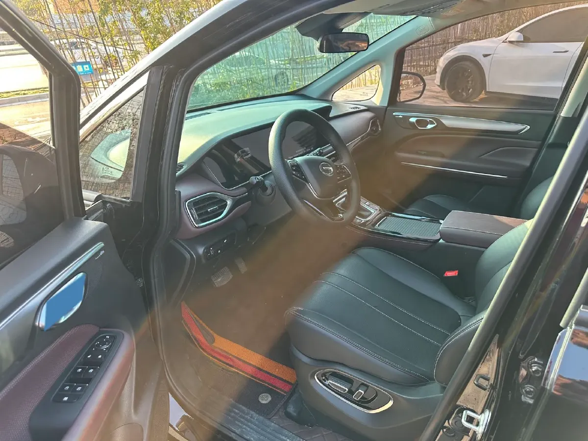 2025 GAC Trumpchi M6 1.5T 177HP L4 7DCT,autocango,china used car exporter,china ev exporter,chinese used car exporter,chinese used ev exporter