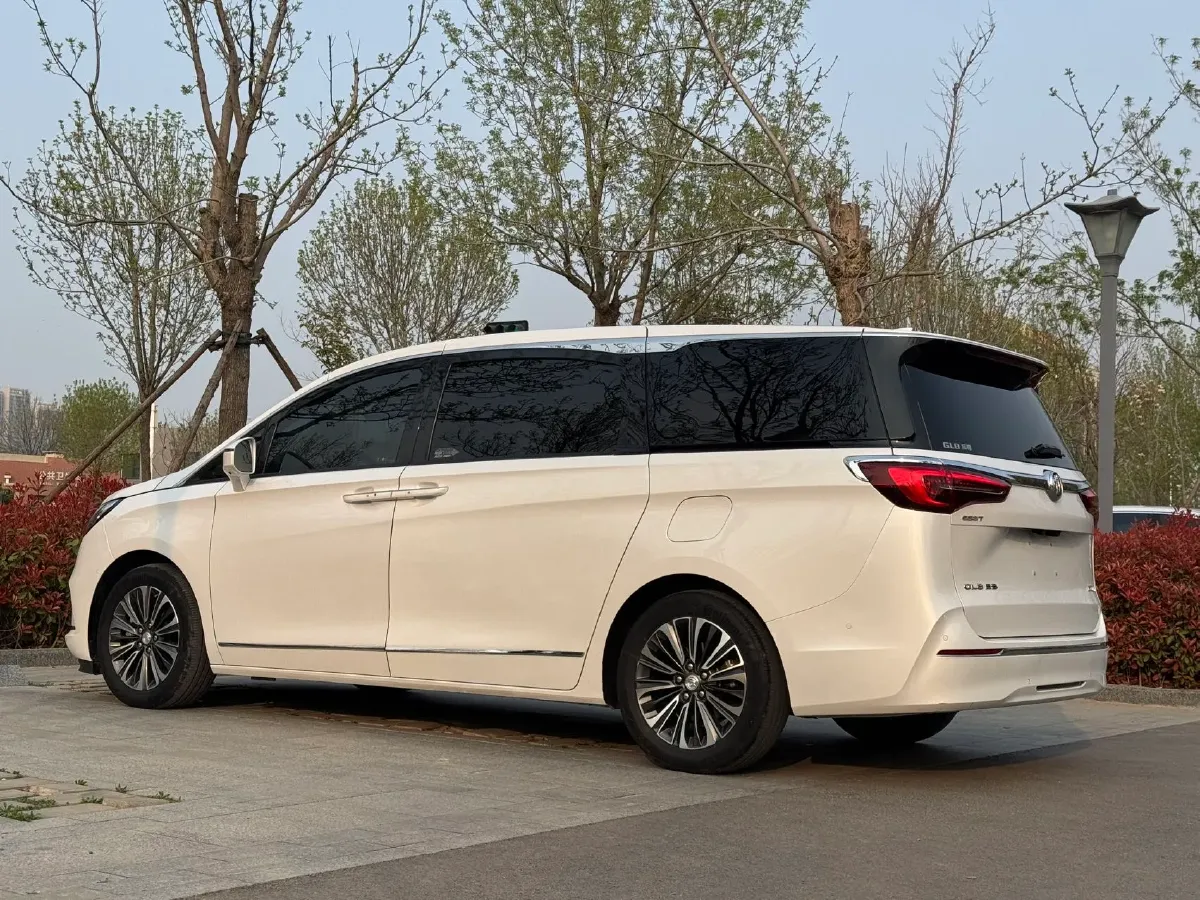 2021 Buick GL8 2.0T 237HP L4 9AT,autocango,china used car exporter,china ev exporter,chinese used car exporter,chinese used ev exporter