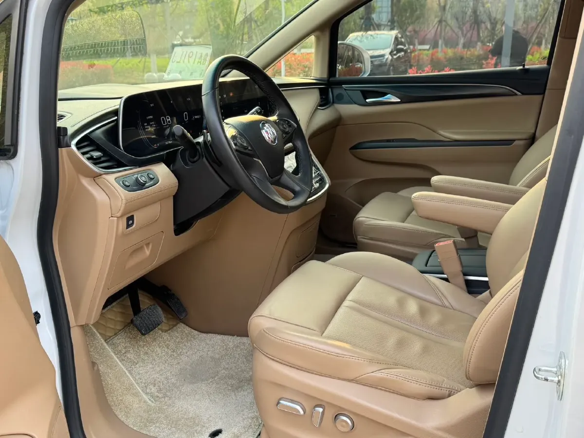 2021 Buick GL8 2.0T 237HP L4 9AT,autocango,china used car exporter,china ev exporter,chinese used car exporter,chinese used ev exporter