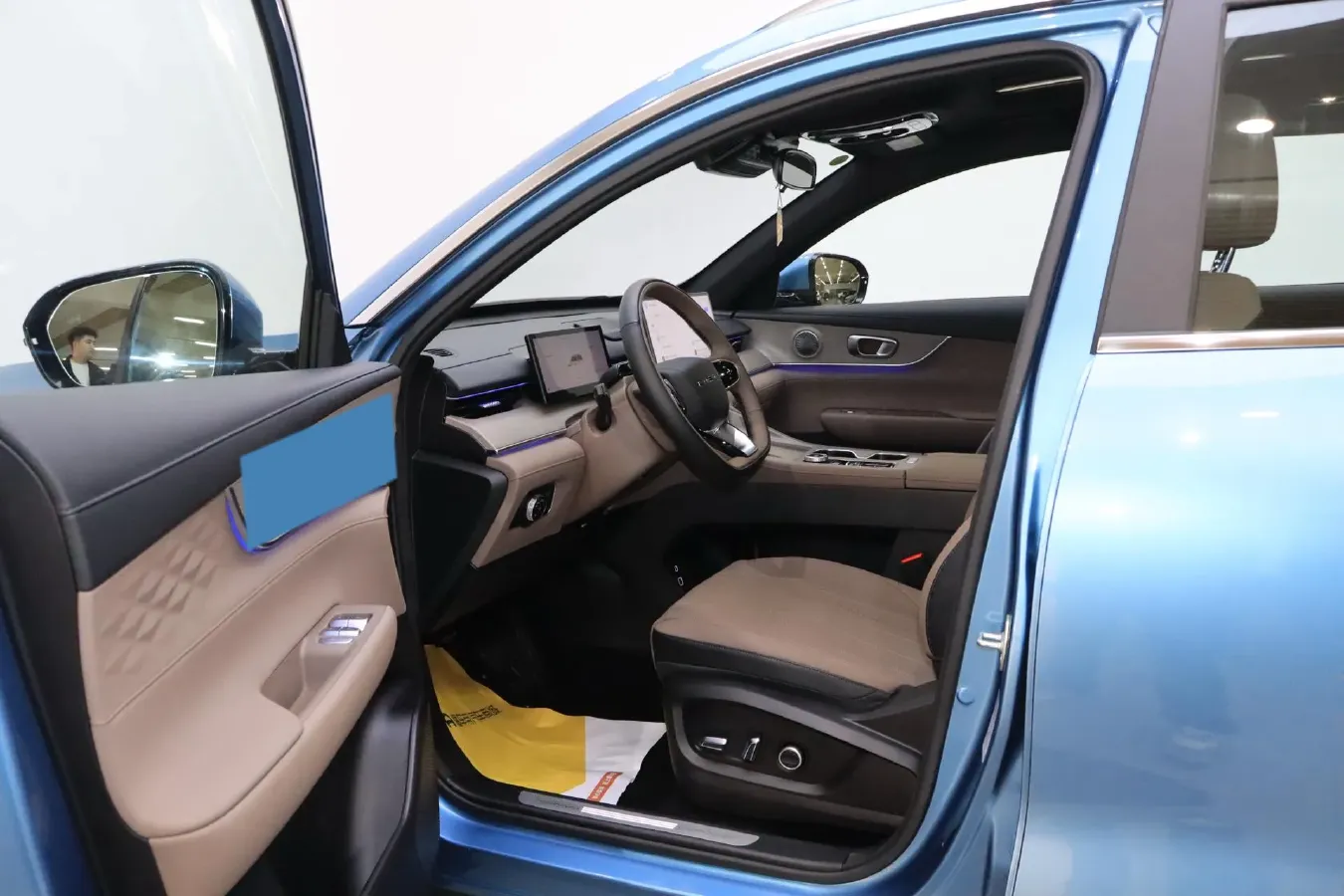 2025 Chery Tiggo8 PLUS C-DM 1.5T 156HP L4 1DHT PHEV,autocango,china used car exporter,china ev exporter,chinese used car exporter,chinese used ev exporter