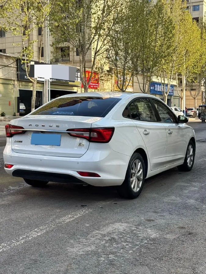2020 Roewe i5 1.5L 120HP L4 CVT,autocango,china used car exporter,china ev exporter,chinese used car exporter,chinese used ev exporter