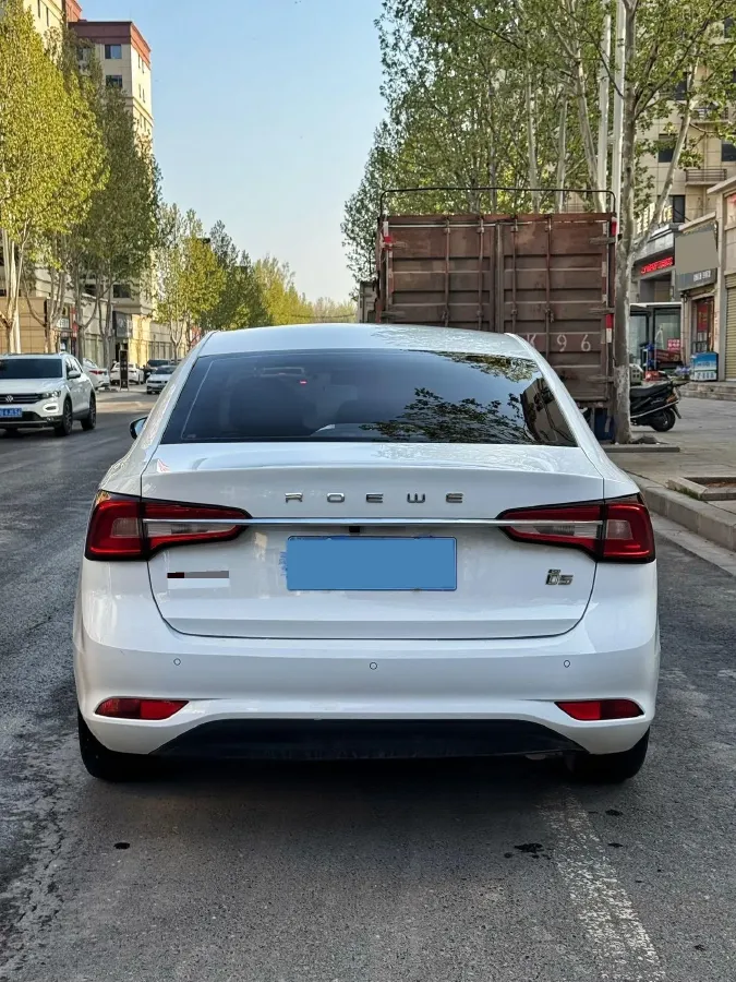 2020 Roewe i5 1.5L 120HP L4 CVT,autocango,china used car exporter,china ev exporter,chinese used car exporter,chinese used ev exporter