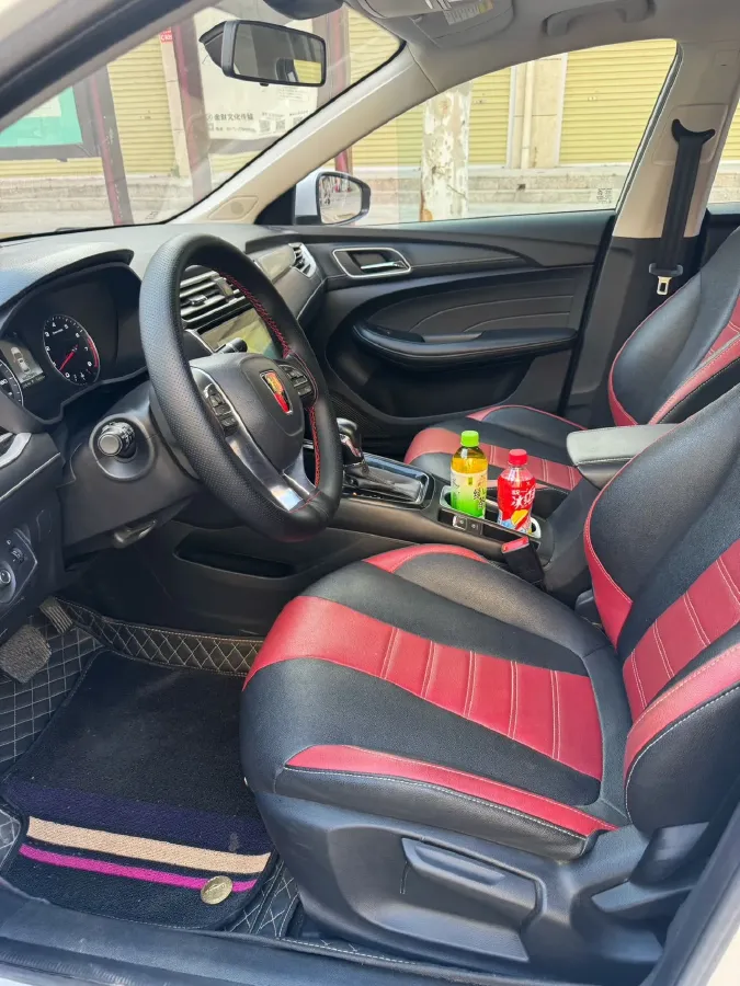 2020 Roewe i5 1.5L 120HP L4 CVT,autocango,china used car exporter,china ev exporter,chinese used car exporter,chinese used ev exporter