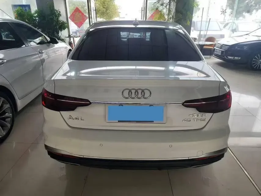 2020 Audi A4L 2.0T 190HP L4 7DCT,autocango,china used car exporter,china ev exporter,chinese used car exporter,chinese used ev exporter
