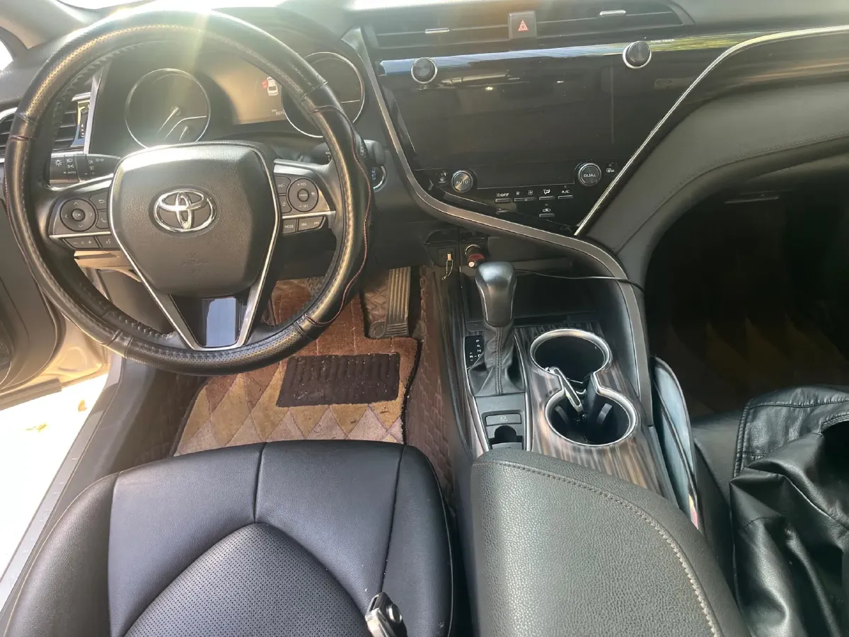 2021 Toyota Camry 2.0L 178HP L4 CVT,autocango,china used car exporter,china ev exporter,chinese used car exporter,chinese used ev exporter