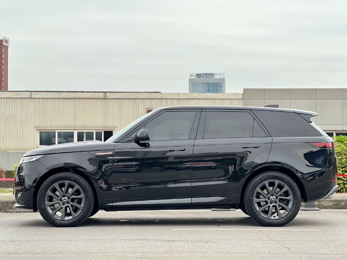 2023 Land Rover Range Rover Sport 3.0T 400HP L6 8AT,autocango,china used car exporter,china ev exporter,chinese used car exporter,chinese used ev exporter