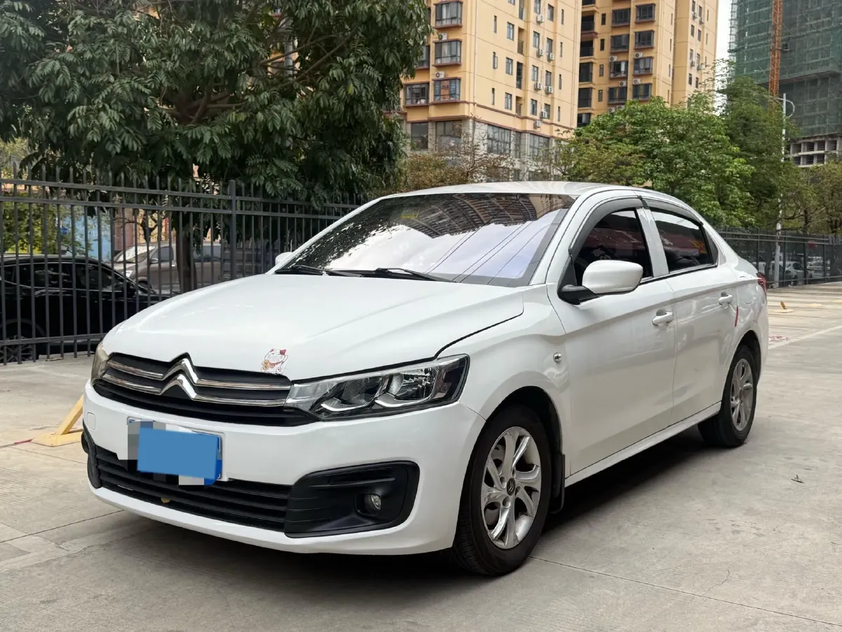 2017 HuangHai XiangLong 2.8T 102HP L4 5MT,autocango,china used car exporter,china ev exporter,chinese used car exporter,chinese used ev exporter