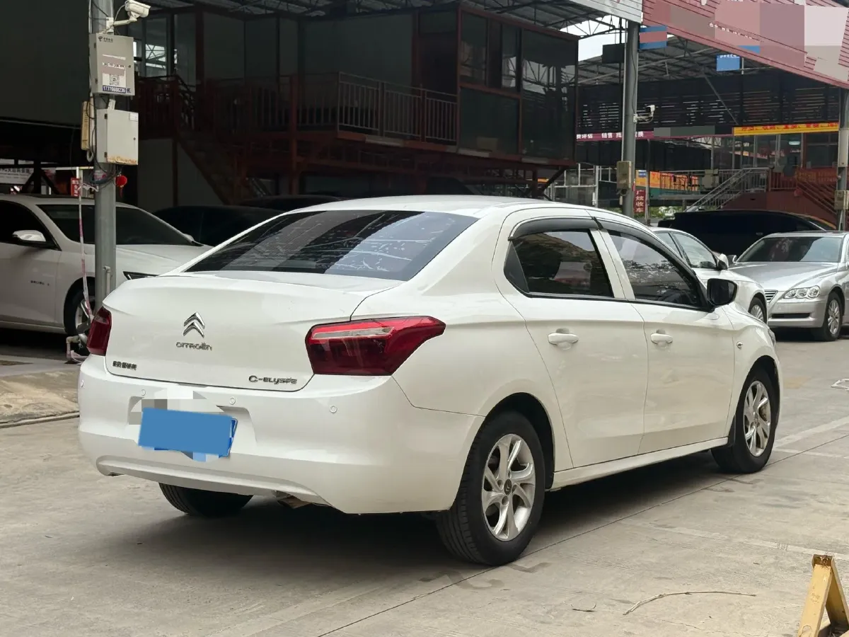2017 HuangHai XiangLong 2.8T 102HP L4 5MT,autocango,china used car exporter,china ev exporter,chinese used car exporter,chinese used ev exporter
