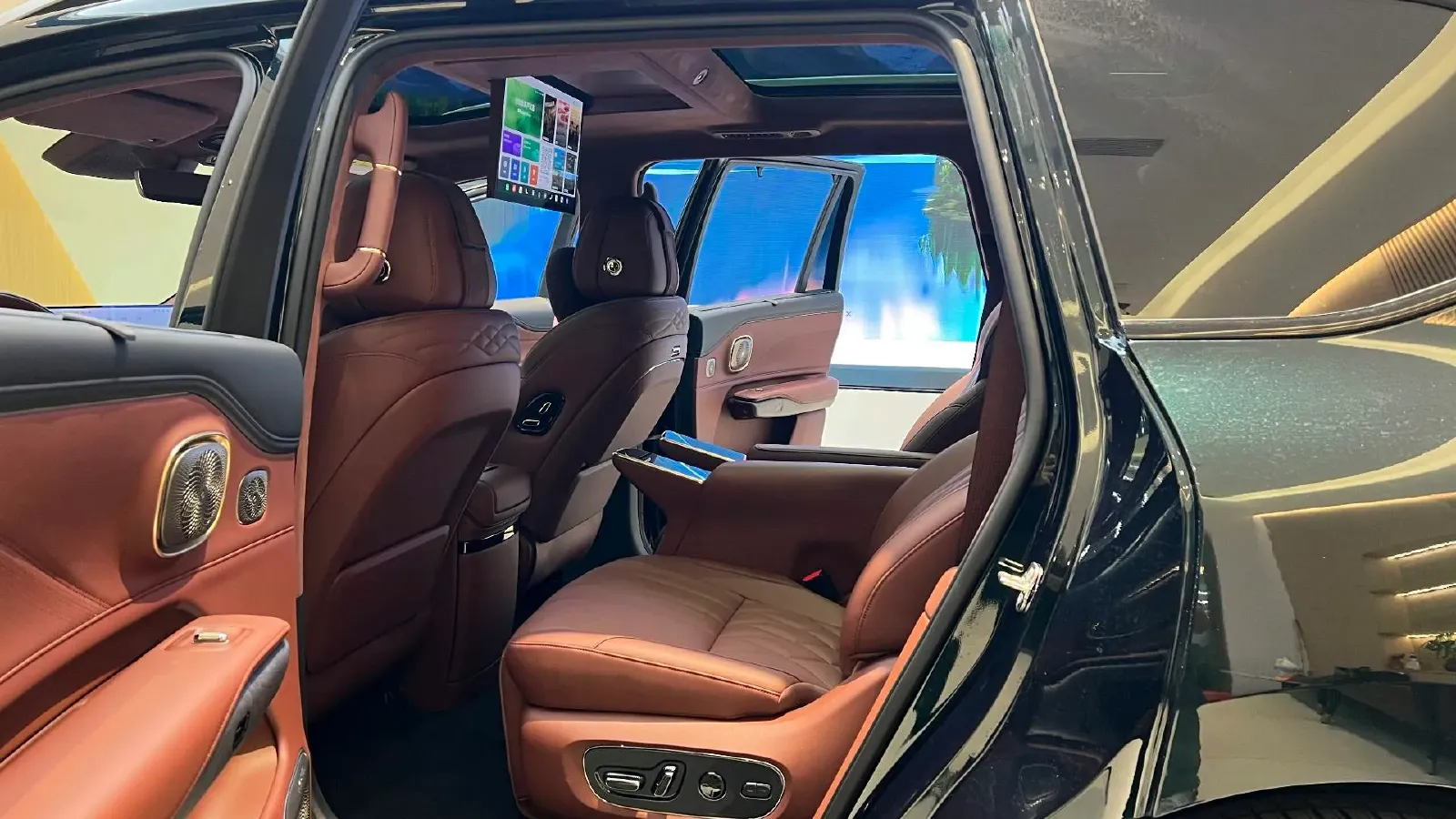 2025 HYPTEC HL Range Extended REEV,autocango,china used car exporter,china ev exporter,chinese used car exporter,chinese used ev exporter