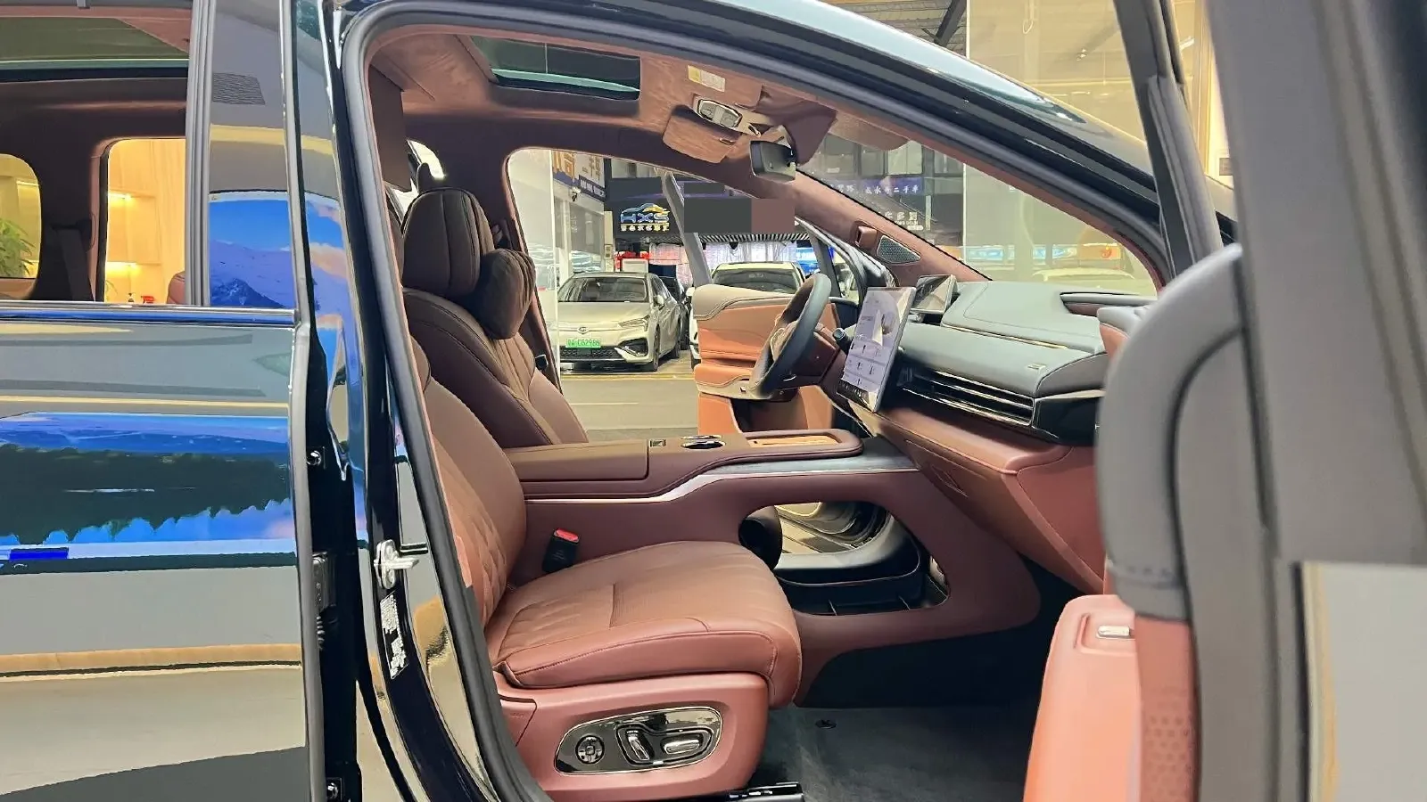 2025 HYPTEC HL Range Extended REEV,autocango,china used car exporter,china ev exporter,chinese used car exporter,chinese used ev exporter