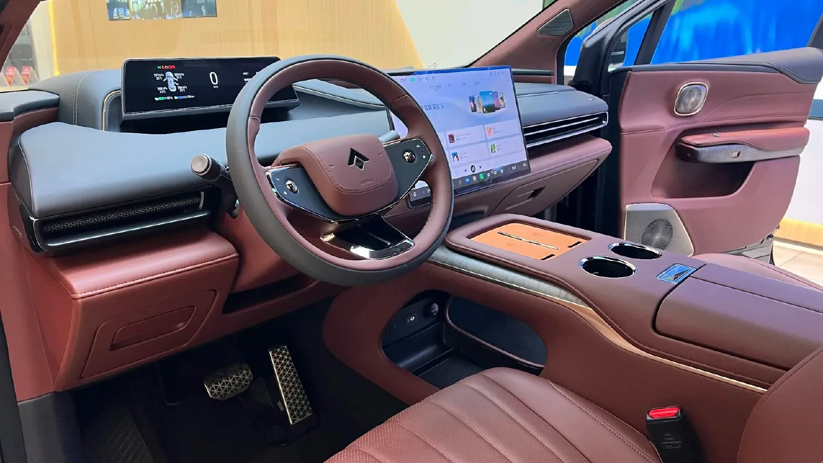 2025 HYPTEC HL Range Extended REEV,autocango,china used car exporter,china ev exporter,chinese used car exporter,chinese used ev exporter