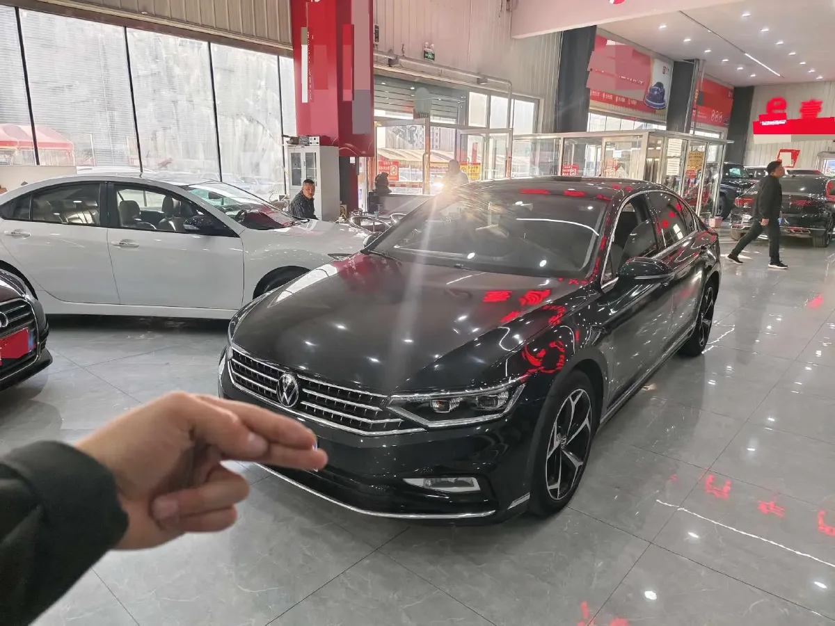 2023 Volkswagen Magotan 2.0T 186HP L4 7DCT,autocango,china used car exporter,china ev exporter,chinese used car exporter,chinese used ev exporter