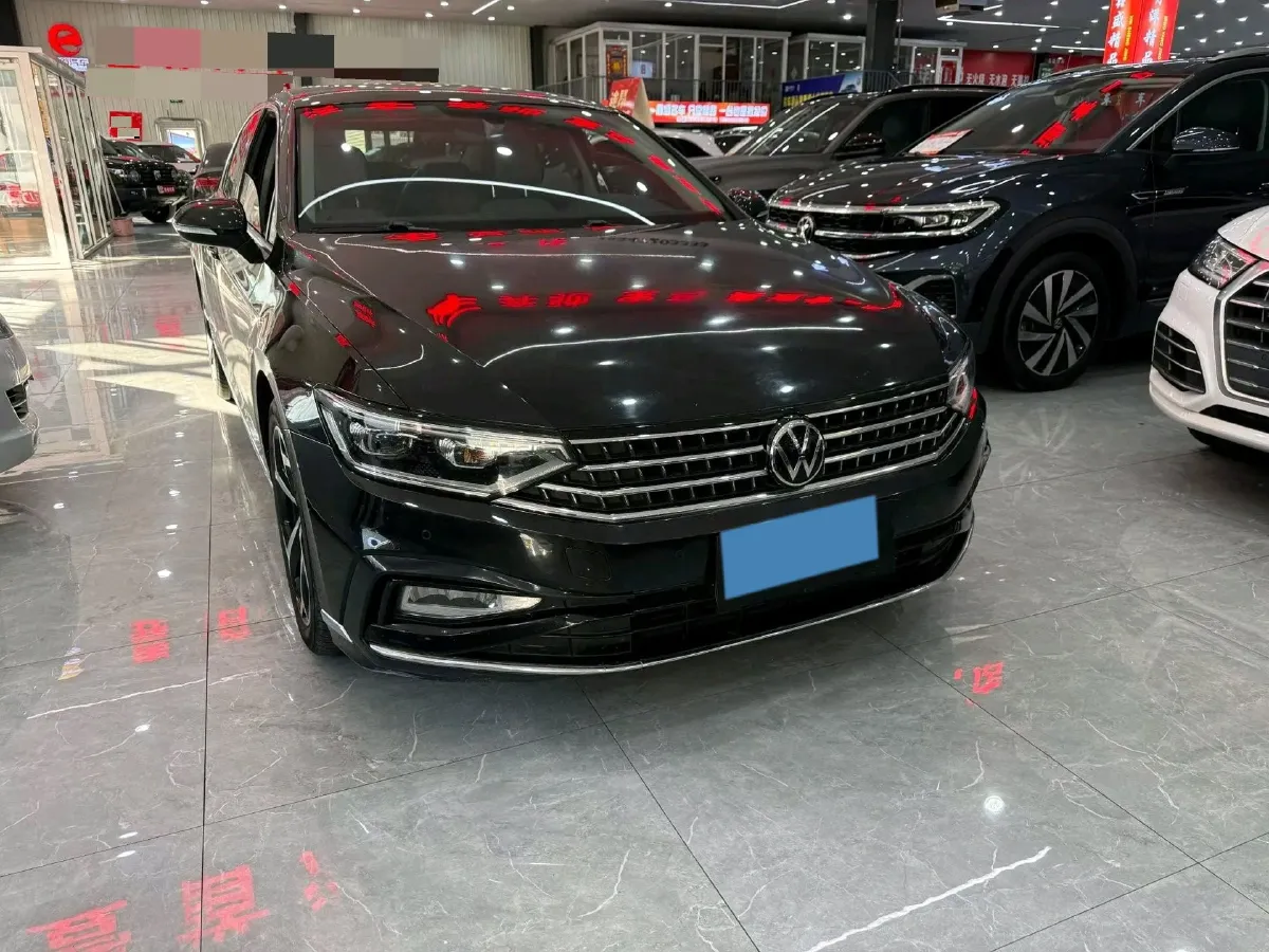 2023 Volkswagen Magotan 2.0T 186HP L4 7DCT,autocango,china used car exporter,china ev exporter,chinese used car exporter,chinese used ev exporter