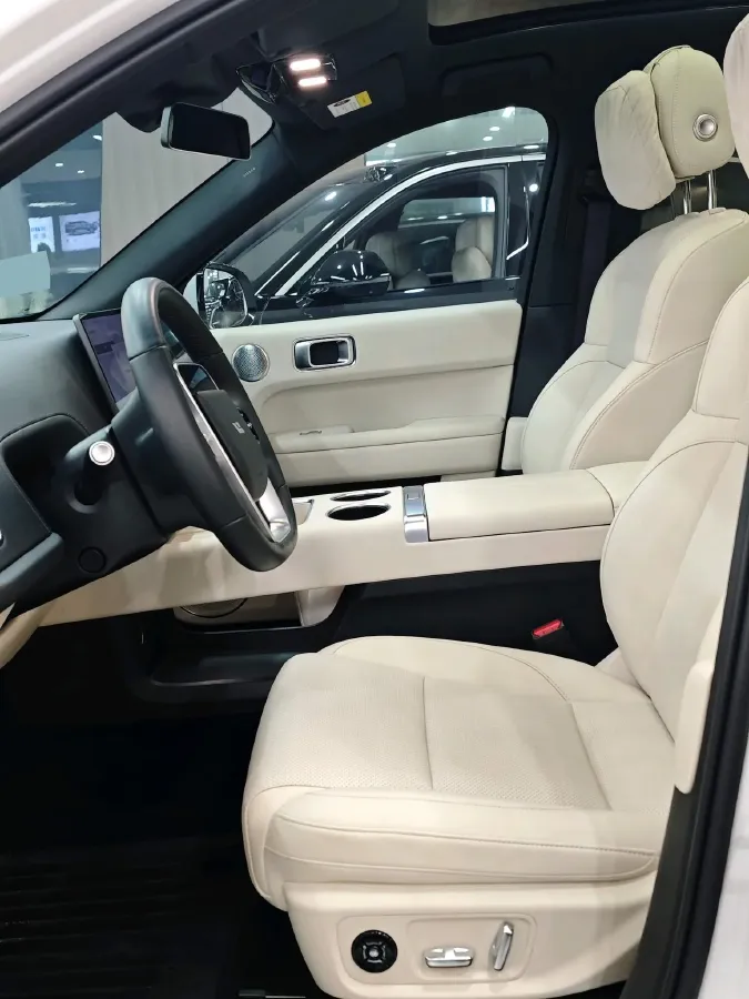 2024 Li L6 Range Extended 154HP L4 REEV 36.8KWH,autocango,china used car exporter,china ev exporter,chinese used car exporter,chinese used ev exporter