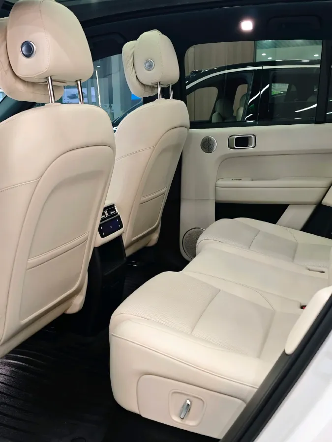 2024 Li L6 Range Extended 154HP L4 REEV 36.8KWH,autocango,china used car exporter,china ev exporter,chinese used car exporter,chinese used ev exporter