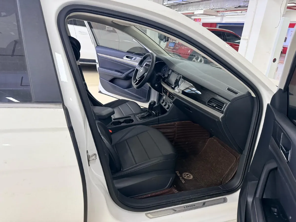 2018 Volkswagen Lavida 1.2T 116HP L4 7DCT,autocango,china used car exporter,china ev exporter,chinese used car exporter,chinese used ev exporter