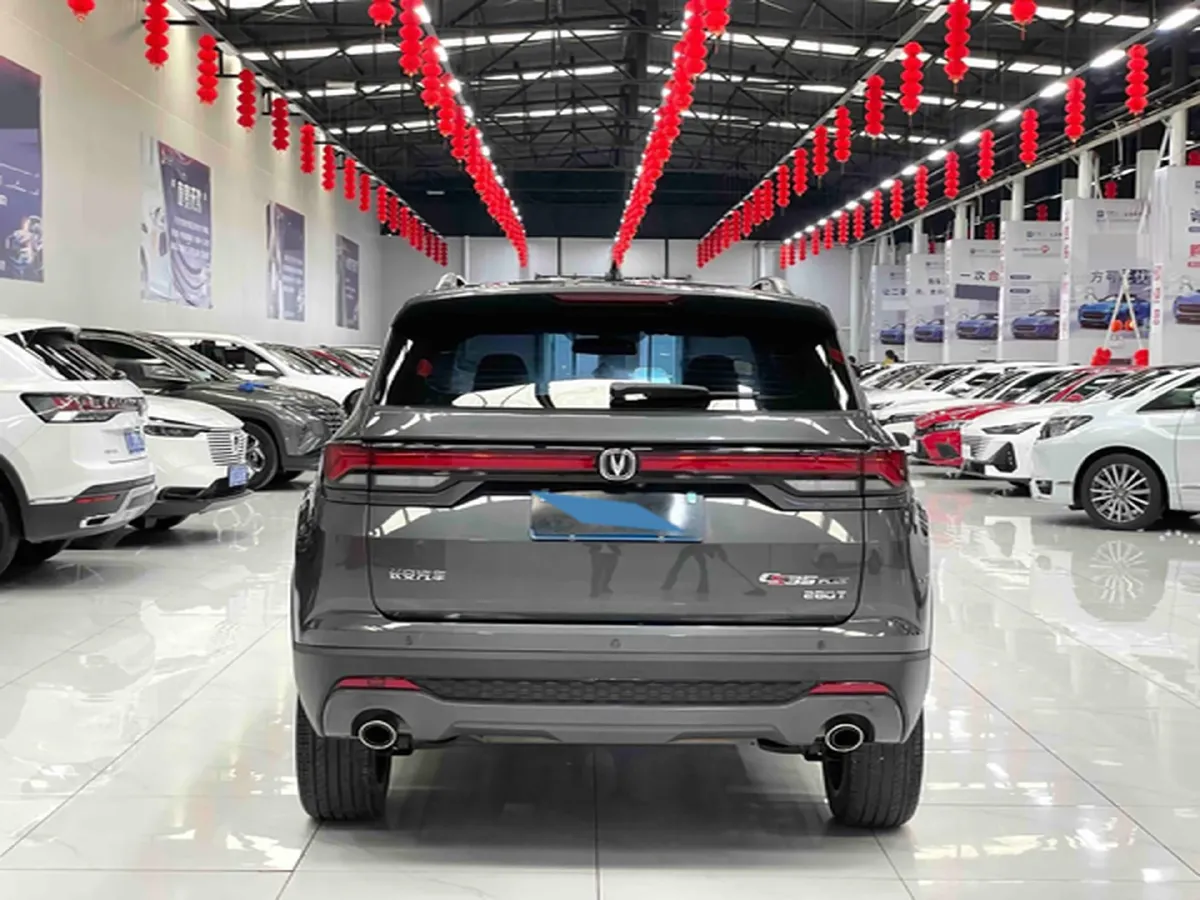 2022 ChangAn CS35 Plus 1.4T 160HP L4 7DCT,autocango,china used car exporter,china ev exporter,chinese used car exporter,chinese used ev exporter