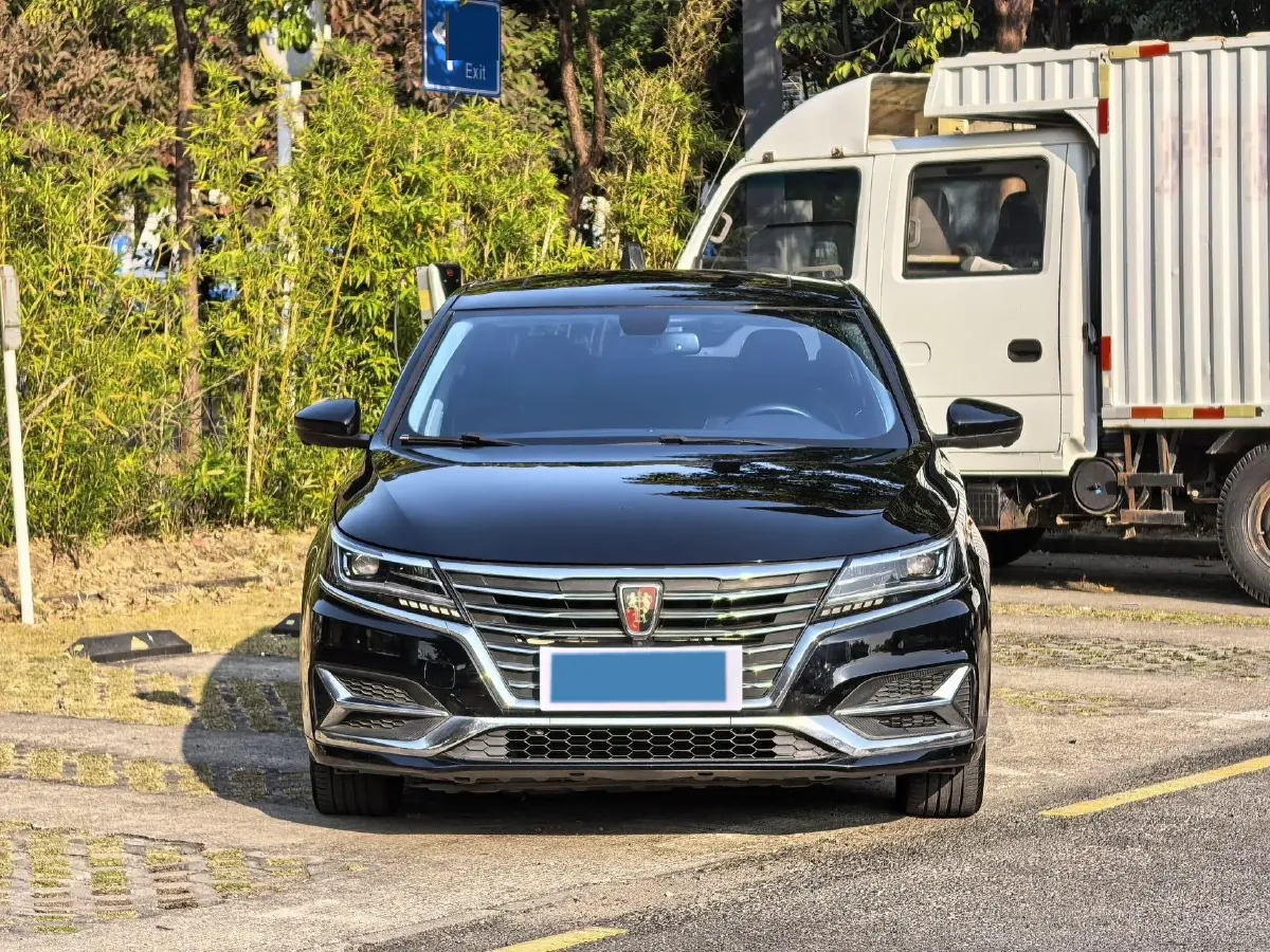 2017 Roewe i6 1.0T 125HP L3 2AT PHEV,autocango,china used car exporter,china ev exporter,chinese used car exporter,chinese used ev exporter