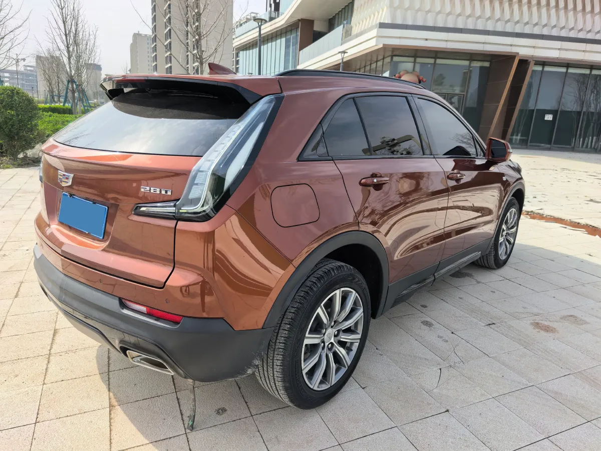 2020 Cadillac XT4 2.0T 241HP L4 9AT,autocango,china used car exporter,china ev exporter,chinese used car exporter,chinese used ev exporter