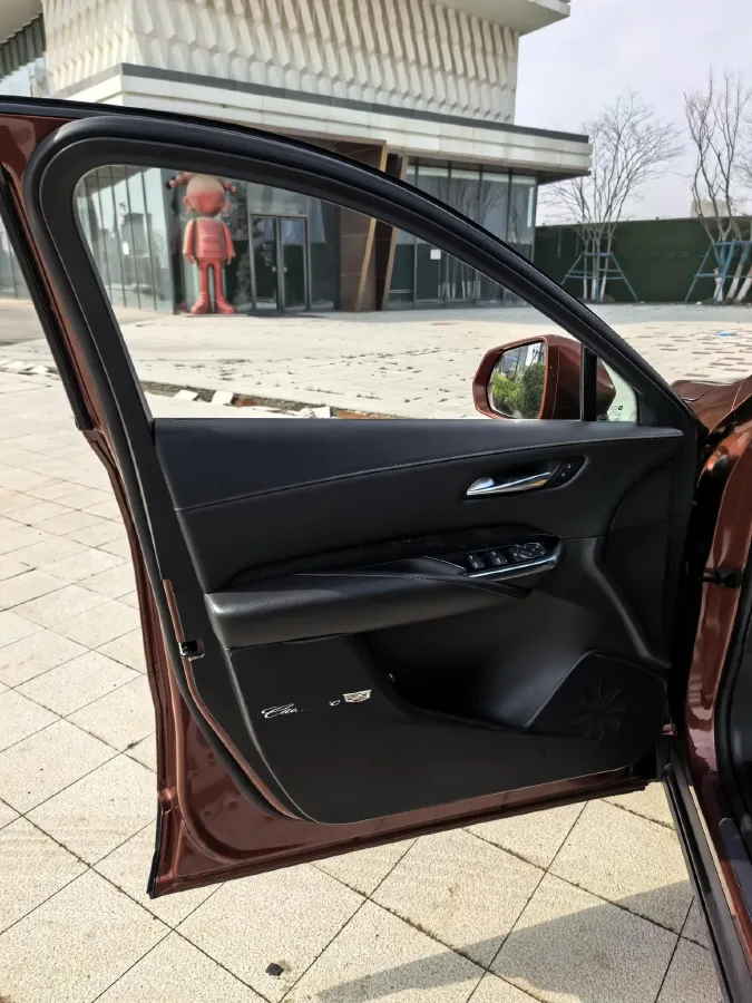 2020 Cadillac XT4 2.0T 241HP L4 9AT,autocango,china used car exporter,china ev exporter,chinese used car exporter,chinese used ev exporter