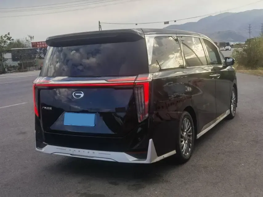 2023 GAC Trumpchi M8 2.0T 252HP L4 8AT,autocango,china used car exporter,china ev exporter,chinese used car exporter,chinese used ev exporter