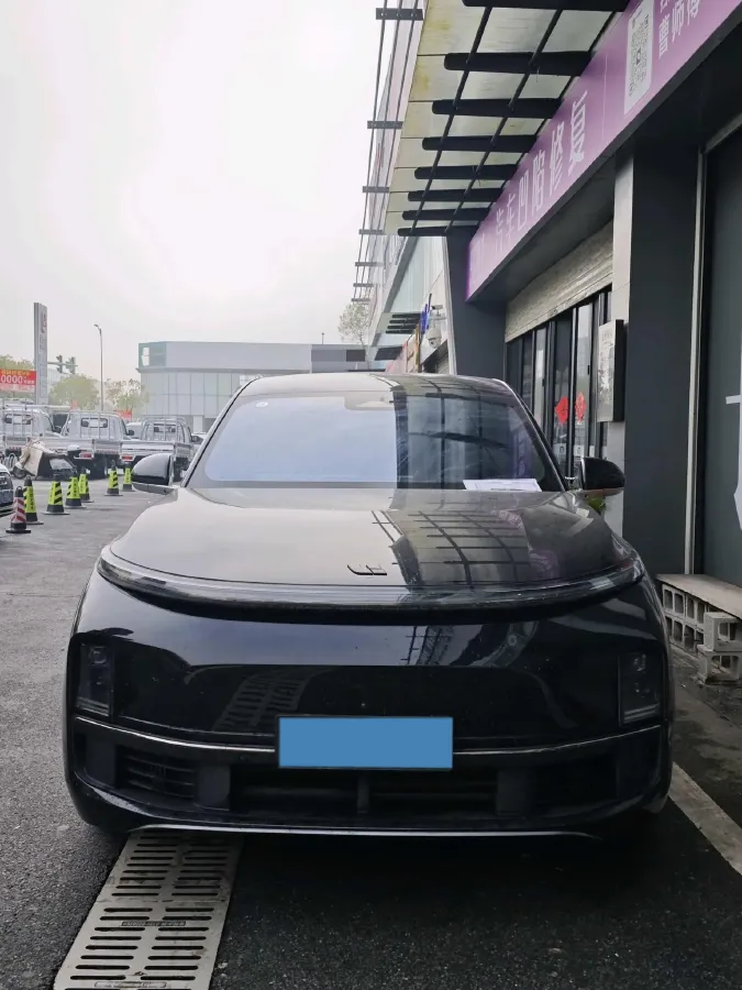 2023 Li L9 Range Extended 154HP REEV 42.6KWH,autocango,china used car exporter,china ev exporter,chinese used car exporter,chinese used ev exporter