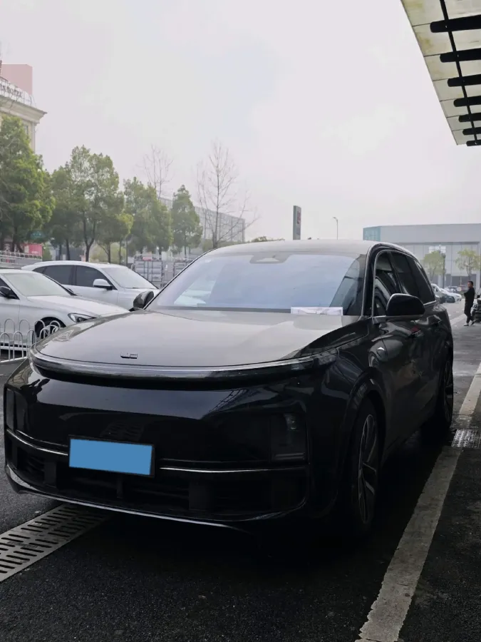 2023 Li L9 Range Extended 154HP REEV 42.6KWH,autocango,china used car exporter,china ev exporter,chinese used car exporter,chinese used ev exporter