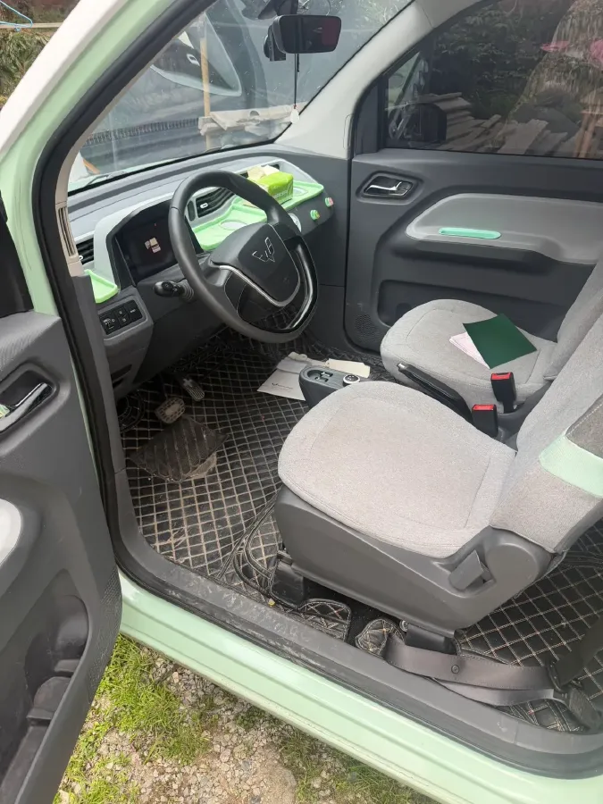 2022 WuLing HongGuang MINI EV BEV 13.9KWH,autocango,china used car exporter,china ev exporter,chinese used car exporter,chinese used ev exporter