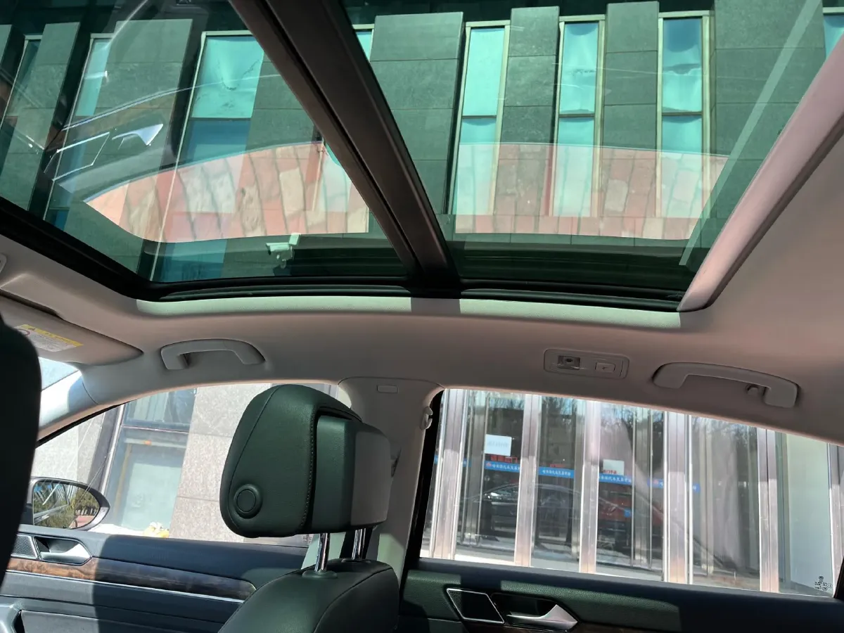 2019 Volkswagen Magotan 2.0T 186HP L4 7DCT,autocango,china used car exporter,china ev exporter,chinese used car exporter,chinese used ev exporter