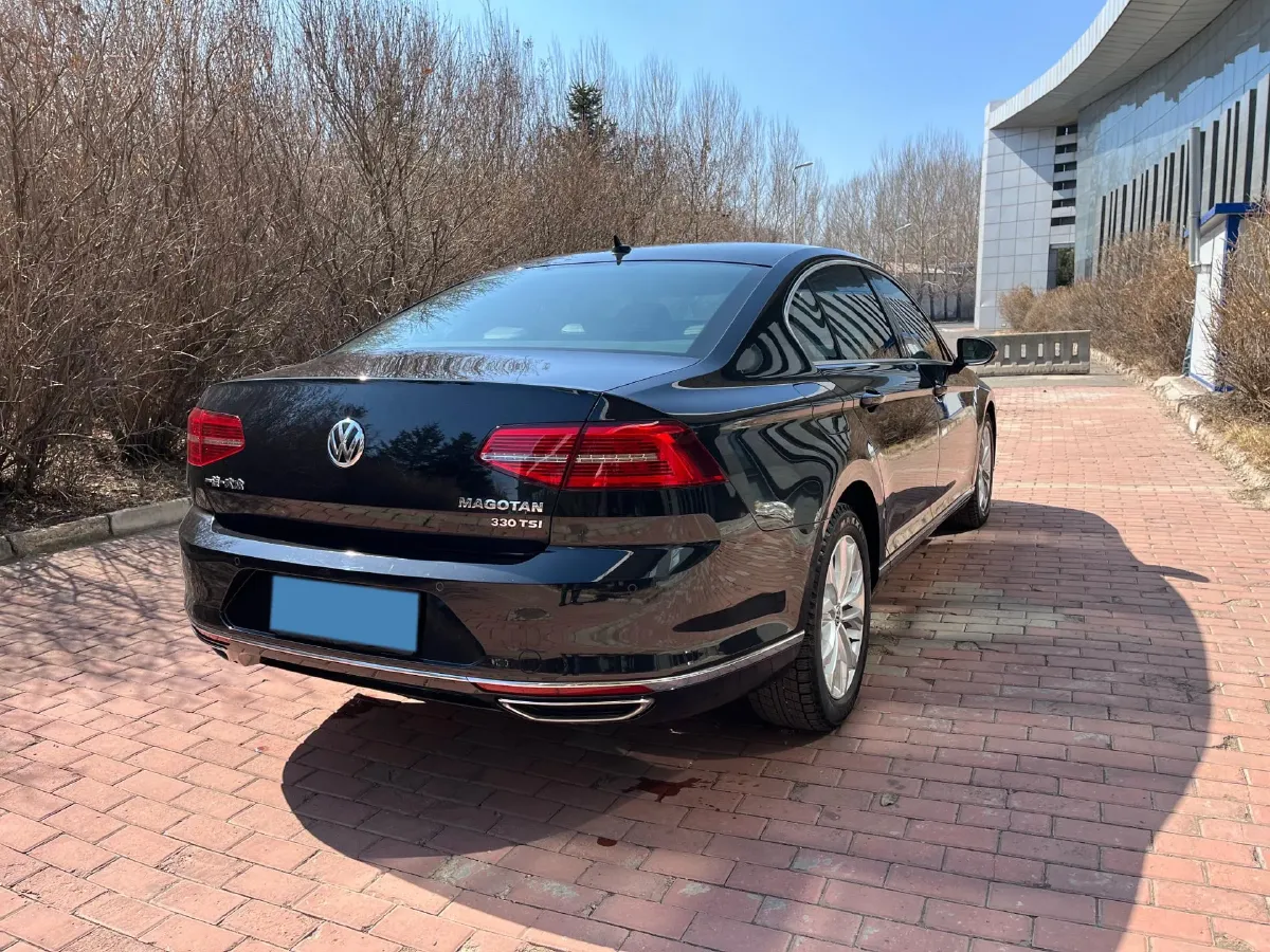 2019 Volkswagen Magotan 2.0T 186HP L4 7DCT,autocango,china used car exporter,china ev exporter,chinese used car exporter,chinese used ev exporter