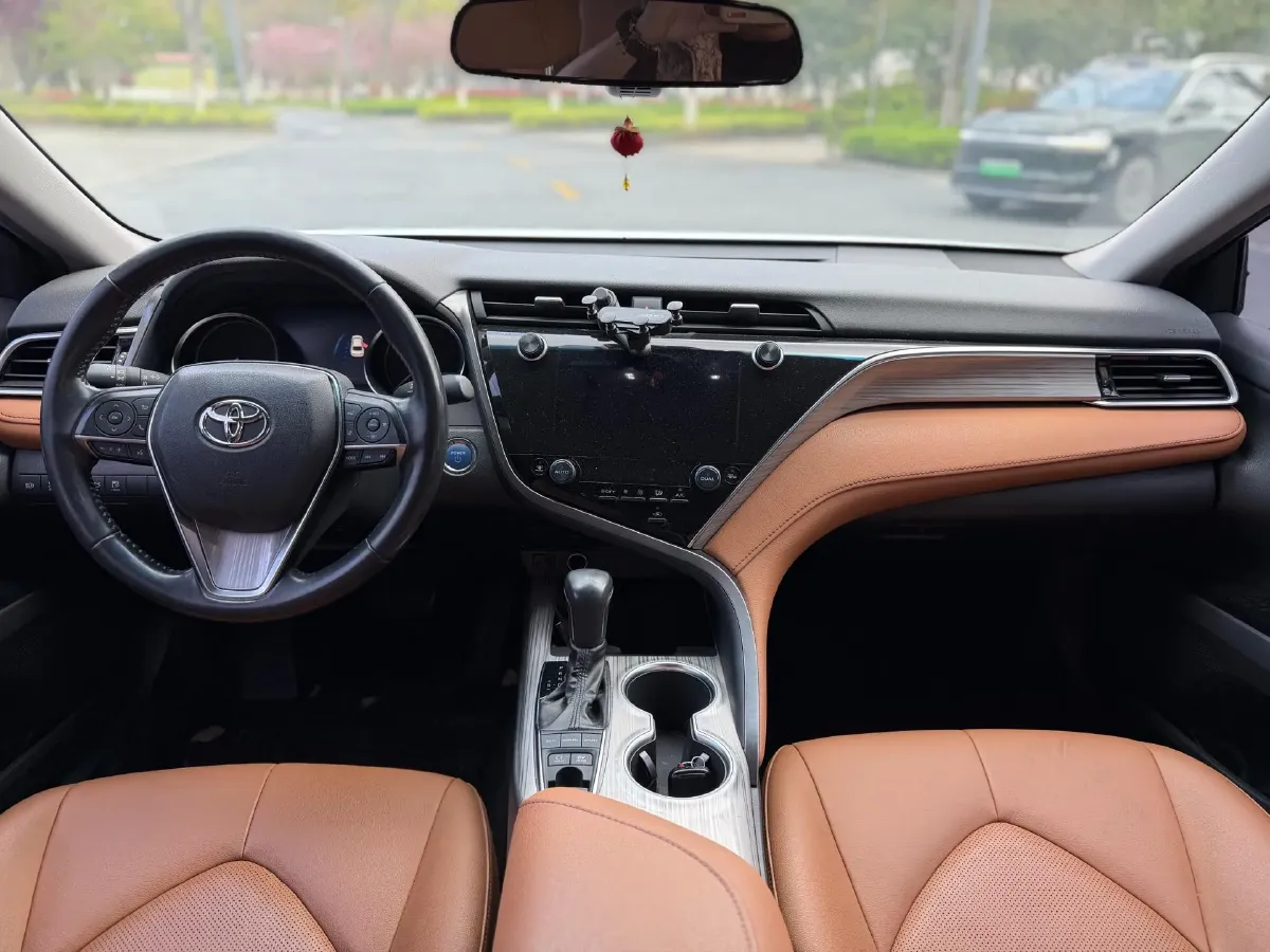 2019 Toyota Camry 2.5L 178HP L4 E-CVT Hybrid,autocango,china used car exporter,china ev exporter,chinese used car exporter,chinese used ev exporter