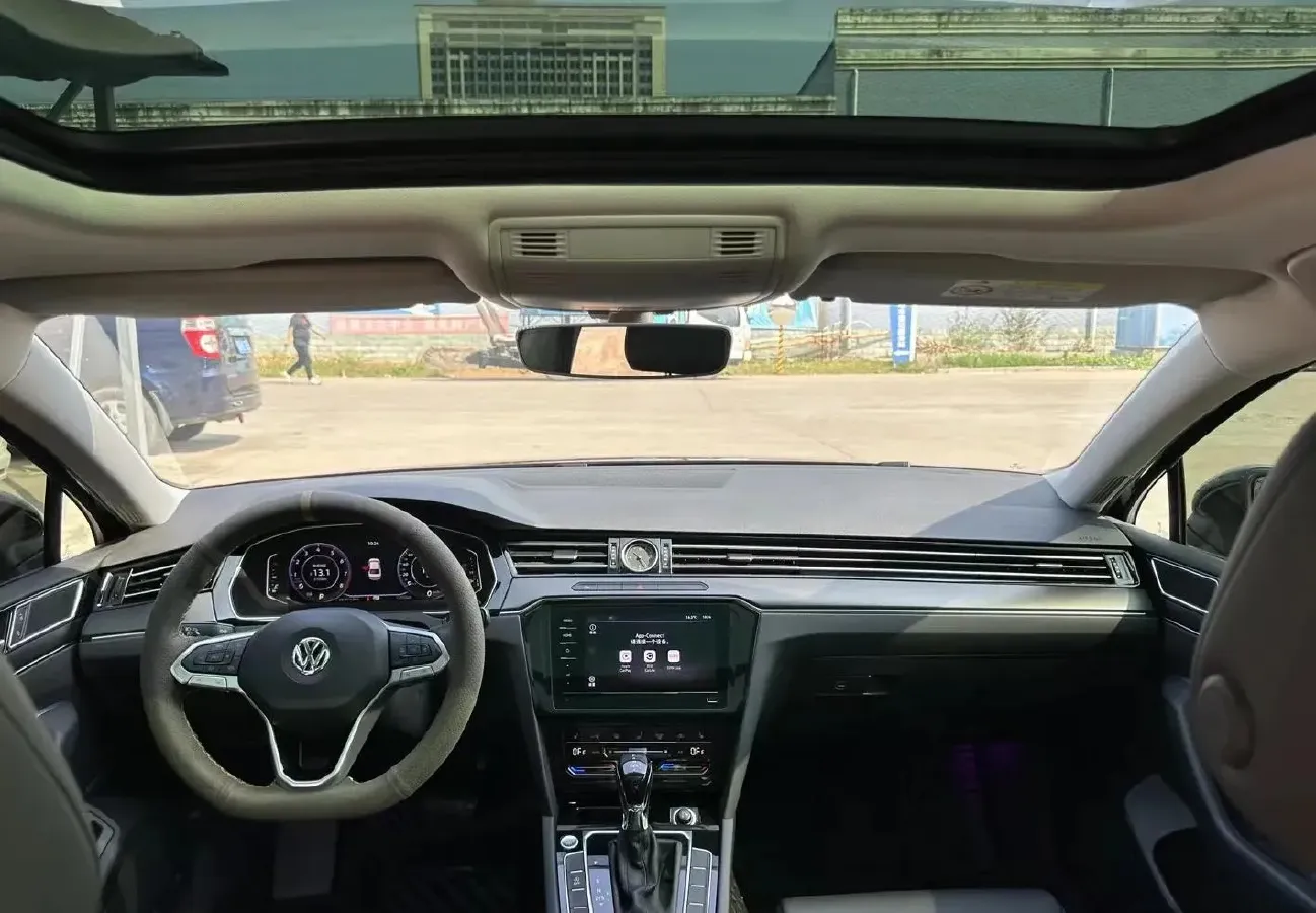 2020 Volkswagen Magotan 2.0T 186HP L4 7DCT,autocango,china used car exporter,china ev exporter,chinese used car exporter,chinese used ev exporter